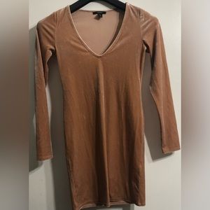 Forever 21 women’s Dress velvet peach silver glitter V-neck. Size Medium